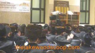 R Avrohom Schorr Shlita Speaking At Skver Melave Malka [upl. by Wrench130]