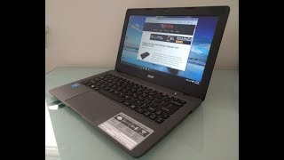 Acer Aspire One Cloudbook Runs Linux Mint [upl. by Meriel258]