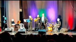 Ven du Bist Avek Geforn  singing Michael Riskin [upl. by Ashlan]