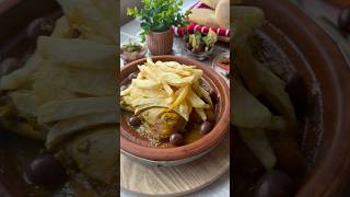 Moroccan chicken Tajine 🇲🇦  طاجين دجاج مغربي 😋👌🏻 [upl. by Anairam]