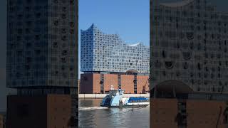 hamburg elbphilharmonie mit Bügeleisen music travel hamburg hamburgmeinestadt [upl. by Brynn]