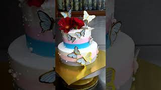 Butterfly red rose cake 💕🎂 cakerybakery cake cakerbakery cakedecoration birthdaycake [upl. by Nedra440]