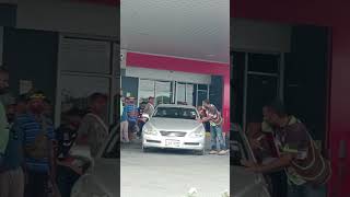 Our famous people from England attacking Security Guard at Manu Fuel service station Save face yah [upl. by Noah479]