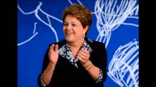 DILMA CANTANDO PARABÉNS EM INGLÊS [upl. by Ignacio630]