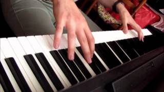 La vie ne mapprends rien  Daniel Balavoine piano solo [upl. by Amora199]