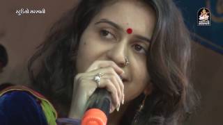 Kinjal Dave 2017 New Song  Kumbh Ghadulo Bhari Lave  NONSTOP  Gujarati Live Program 2017 [upl. by Zerlina742]