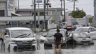 Starkregen sorgt für Überschwemmungen in Japan [upl. by Peggi]