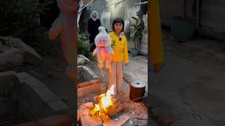 Ica Bakar Boneka Labubu Felisha [upl. by Hirasuna147]