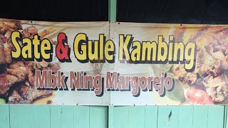 Menikmati Suasana Desa sambil Jaga Warung Sate [upl. by Imelda]