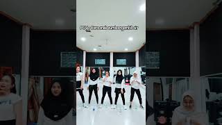 Kalo udah jadi anak zumba ya gini😁 tiktok shorts [upl. by Giselbert]