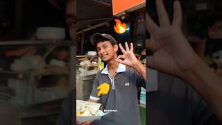 Vada pav at Big Bonda in Rs 30 🔥 shorts youtubeshorts [upl. by Eecram570]