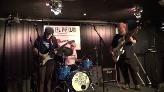 Another powerful display of finger work on the electric guitar by Zac Schulze at the Eel Pie Club [upl. by Fujio]