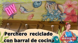 Cómo hacer un perchero reciclado con diseño marino utilizando decoupage y un barral de cocina [upl. by Esinev601]