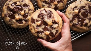 The Best Soft Chocolate Chip Cookies Recipe  Emojoie [upl. by Attennaej679]