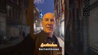 Aan de Amsterdamse Grachten Uw verslaggever Thomas is ter plaatse Thomas Bert Ik Vertrek [upl. by Heymann399]