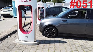 Laden bei Tesla am Supercharger V3 nach dem SoftwareUpdate  Honda e Vlog 051 [upl. by Georgianne]