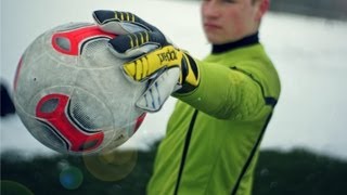 adidas Predator Fingersave Allround 2013 HandsOn amp Unboxing  Goalkeeper Gloves [upl. by Ramona]