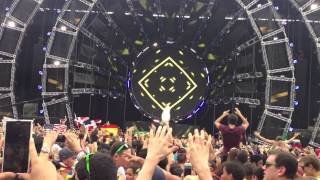 Martin Garrix  ID  Ultra Music Festival 2014 1080p [upl. by Rubenstein]