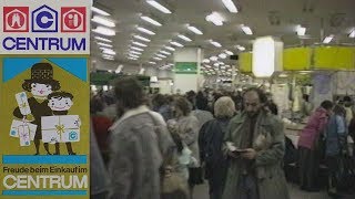 Die Mauer ist weg Teil 6 CENTRUM Warenhaus Berlin Alexanderplatz DDR 1990 [upl. by Nanon102]