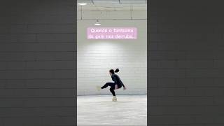 Quando caio do nada  patinação artística no gelo shorts [upl. by Nayar]