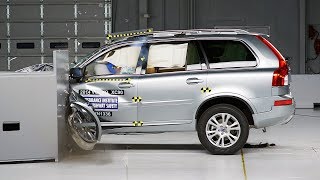 2014 Volvo XC90 driverside small overlap IIHS crash test [upl. by Elwaine697]