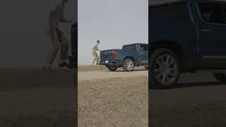 2024 Chevrolet Silverado 1500 High Country MultiFlex Tailgate Demo  Strathmore MotorProducts [upl. by Almallah]