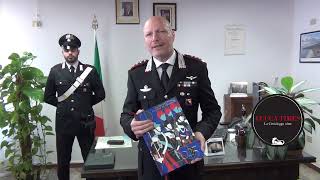 Lucca  Il colonnello Arturo Sessa presenta il calendario Carabinieri 2025 [upl. by Pruchno]