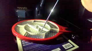 ELECTRIC FLY SWATTER SLOW MOTION [upl. by Lyndy]