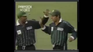 Virender Sehwag facing shoaib Akhtar for the first time in his debut match in 1999 [upl. by Ahtebbat]