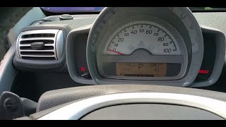 2009 Smart Fortwo  clearing the airbag light [upl. by Marlea]