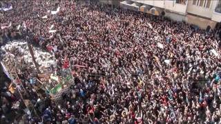 Siria 70000 manifiestan en Homs [upl. by Hertzog]