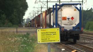 Commotie over mogelijk lek in trein bij Stroe [upl. by Byrle]