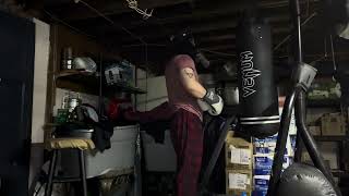 Don’t watch embarrassing heavy bag boxing work out 70lb heavy bag 12oz gloves [upl. by Nelyk]