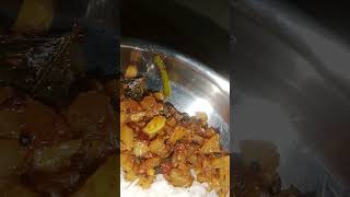 Vankaya batani pool makhani curry and aalu fry [upl. by Dressler965]