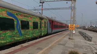 PASHCHIM SUPERFAST EXPRESS FROM MUMBAI TO AMRITSAR  12925  wap7 train indianrailways [upl. by Rednaskela]