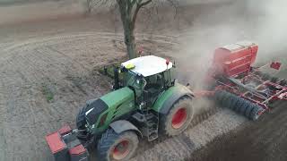 Fendt 724 gen6 and Fendt 828 drilling spring barley with a demo horsch sprinter drill [upl. by Diamond932]