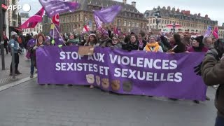 Lille corteo contro la violenza sulle donne [upl. by Zoilla]