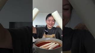 Let’s make giant tteokbokki 😱 [upl. by Aldon]