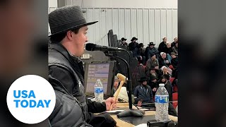 Fasttalking auctioneer speeds through bids during Ohio horse auction  USA TODAY [upl. by Zachar]