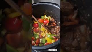 Gulash uit de CrockPot Express crockpot slowcooker soulfood slowfood crockpotexpress [upl. by Garbe848]