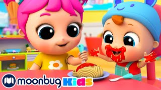 Buenos modales al comer🍝🥦  Canciones Infantiles🎵 Para bebes  Moonbug Español  Little Angel [upl. by Ellehcer213]