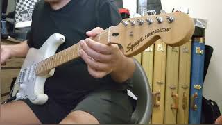 Squier Affinity Stratocaster Olympic White Maple Fretboard [upl. by Ulrika]