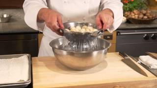 Cleaning amp Preparing Fresh Mushrooms Your Questions Answered with Chef Bill and Bart [upl. by Bunce]