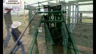 Arrow Farmquip QCatch 4400 Squeeze Chute  North America [upl. by Mcgruter581]