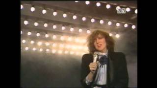 Guillermina Motta canta Magrada la gent que dubta 1985 [upl. by Geer]