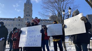 Une marche pour dénoncer la brutalité policière et le profilage racial [upl. by Ahsert226]