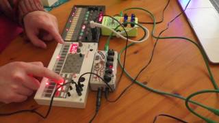 Volca Sample  Volca FM  Guitar Pedals [upl. by Atrice]