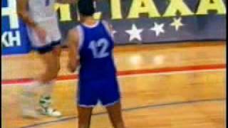 Vlade Divac amp Dino Rađa vs Greece 1989 Eurobasket final [upl. by Swayder]