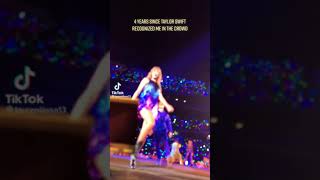 Taylor Swift  Shake It Off live [upl. by Thad]