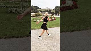 shuffledance in Schönbrunn Garden dancemoves shuffletutorial [upl. by Lonna]